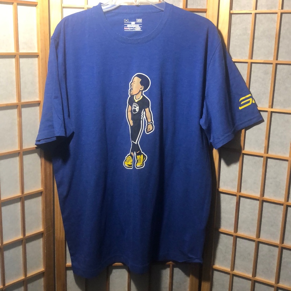 Men’s Under Armour Heat Gear Shirt.